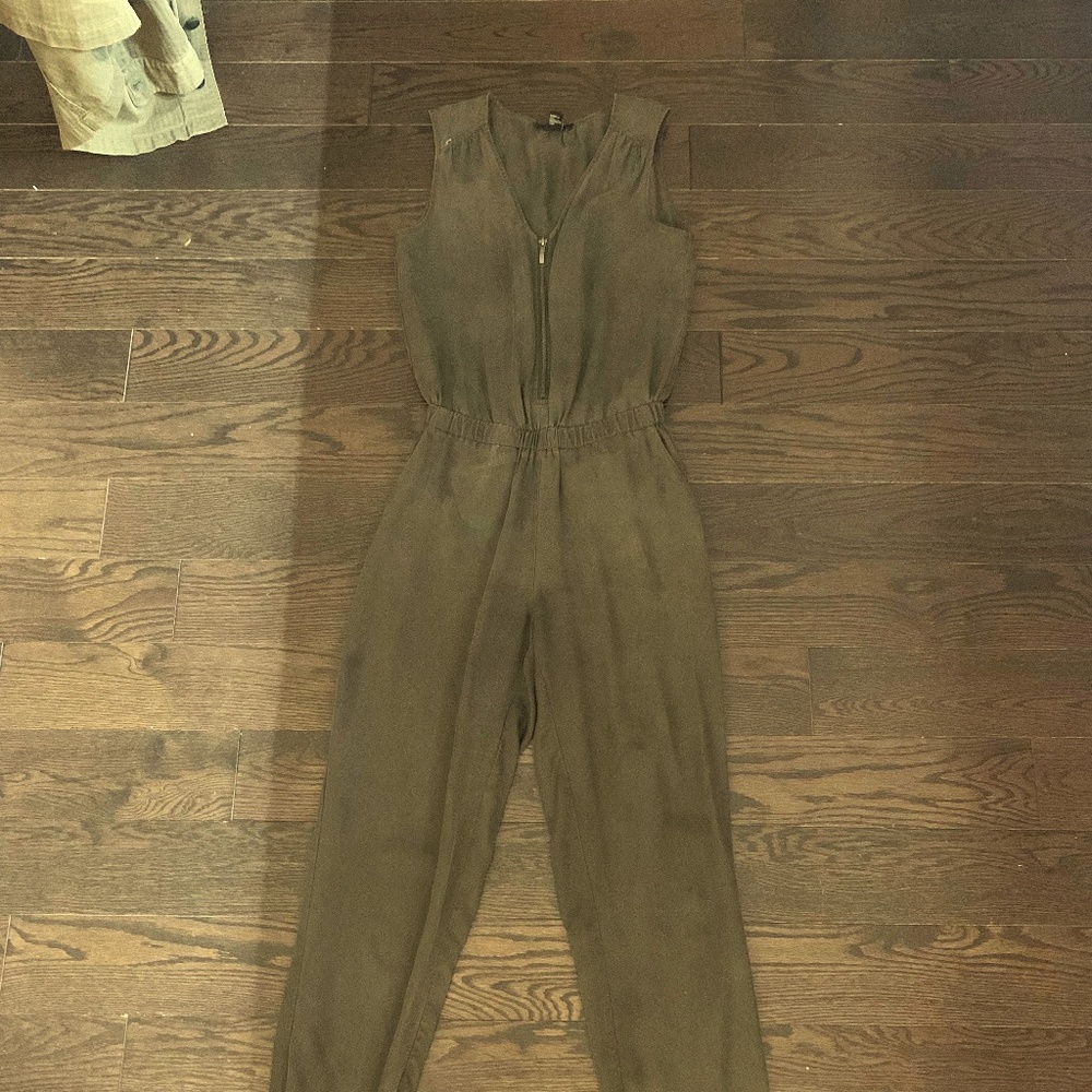 Super cool military green jumpsuit